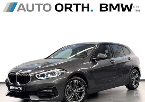 BMW 118, 2021