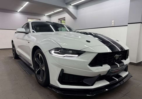 Ford Mustang, 2022