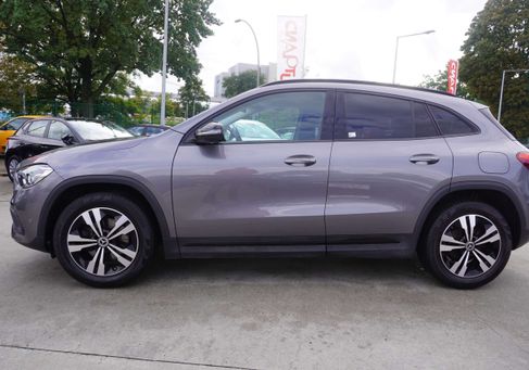 Mercedes-Benz GLA 200, 2020 3