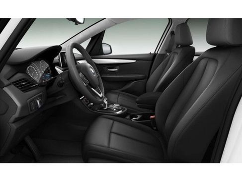 BMW 218, 2022 3