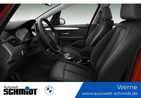 BMW 216, 2021