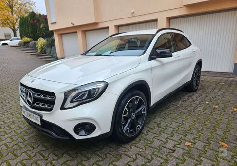 Mercedes-Benz GLA 220, 2017