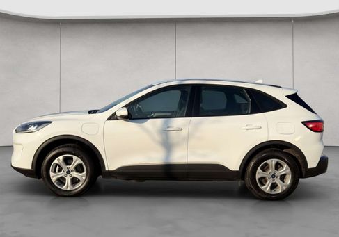 Ford Kuga, 2022