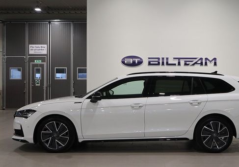 Skoda Superb, 2025