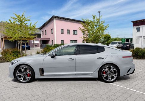 Kia Stinger, 2017
