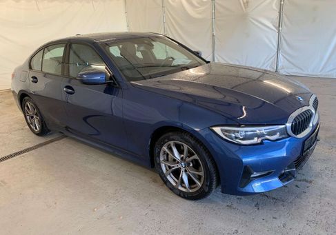 BMW 330, 2022