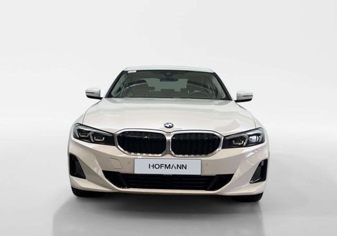 BMW 318, 2022