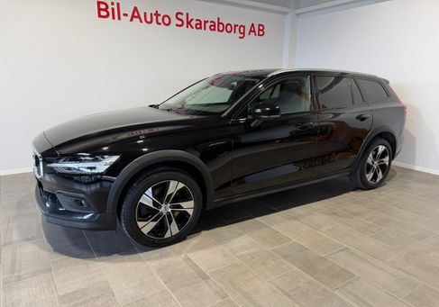 Volvo V60 Cross Country, 2021