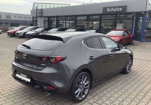 Mazda 3, 2022