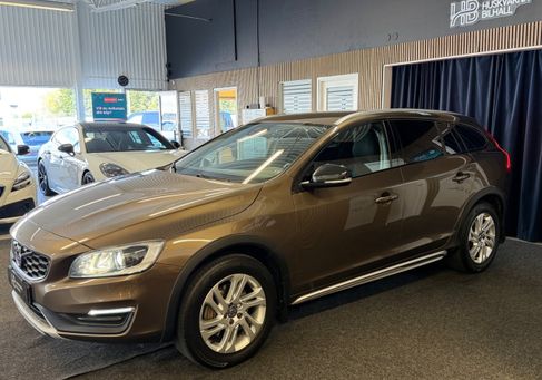 Volvo V60 Cross Country, 2018