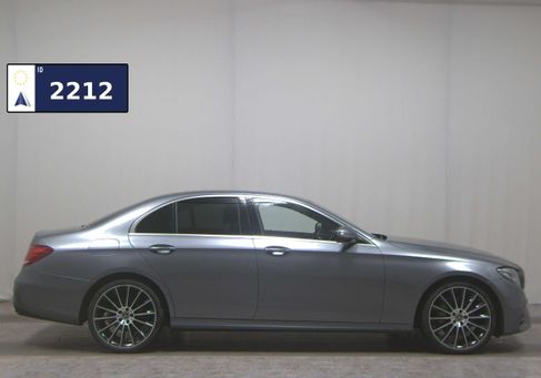 Mercedes-Benz E 220, 2020
