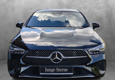 Mercedes-Benz CLA 200, 2025