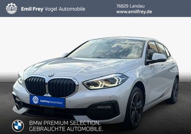 BMW 118, 2022