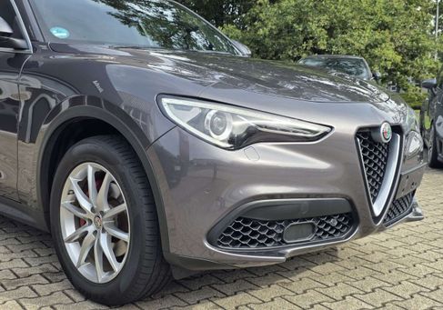 Alfa Romeo Stelvio, 2018