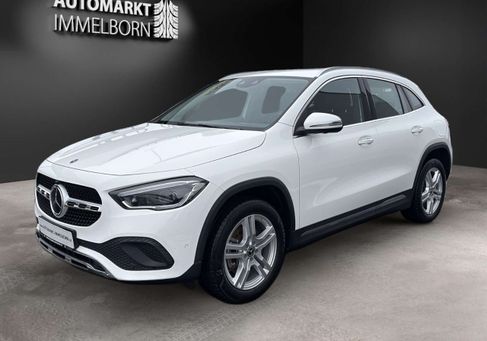 Mercedes-Benz GLA 250, 2022