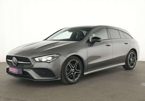 Mercedes-Benz CLA 200, 2022