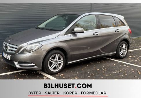 Mercedes-Benz B 180, 2015