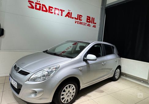 Hyundai i20, 2011