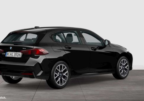 BMW 120, 2025