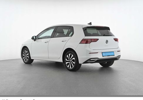 Volkswagen Golf, 2022