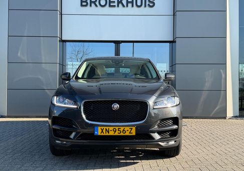 Jaguar F-Pace, 2019 3