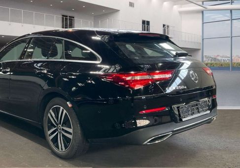 Mercedes-Benz CLA 250, 2021