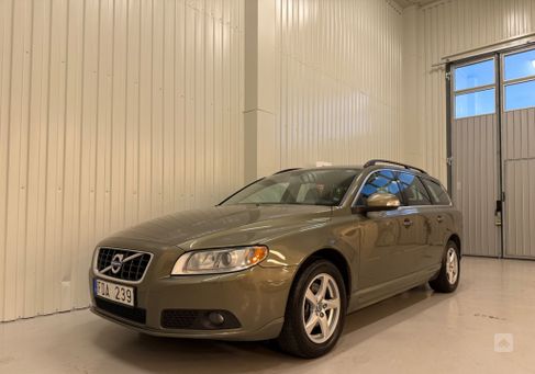 Volvo V70, 2011