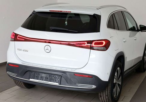 Mercedes-Benz EQA, 2022