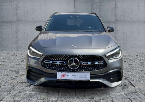 Mercedes-Benz GLA 220, 2022