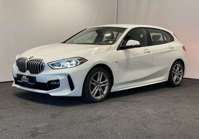 BMW 118, 2021