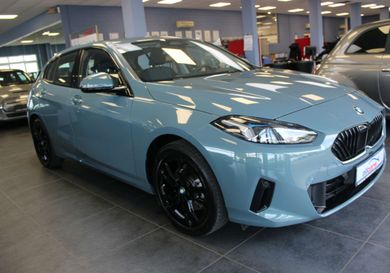 BMW 120, 2025