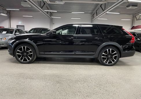 Volvo V90 Cross Country, 2018