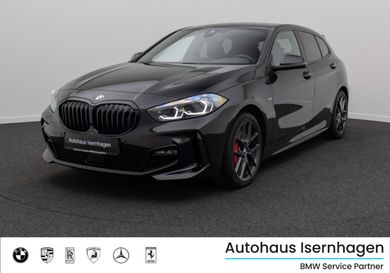 BMW 118, 2022