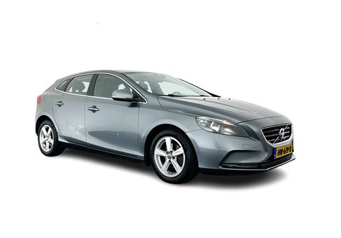 Volvo V40, 2015