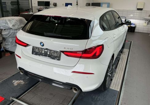 BMW 120, 2022