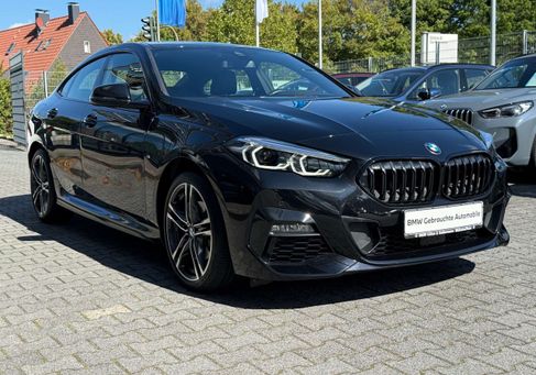 BMW 218, 2021 3