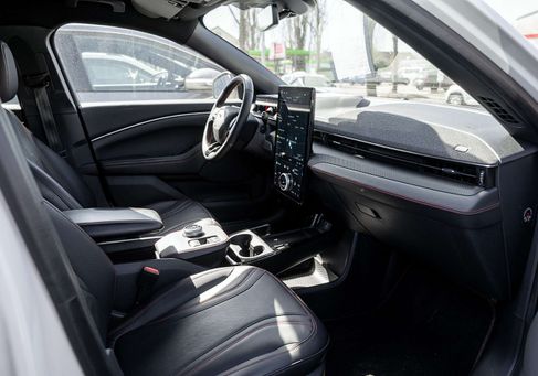 Ford Mustang, 2022