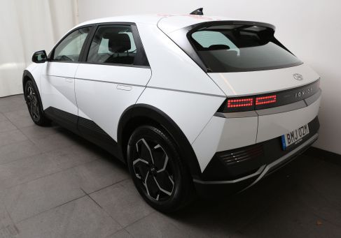 Hyundai IONIQ, 2024 3