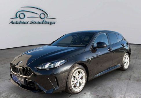 BMW 120, 2025 2