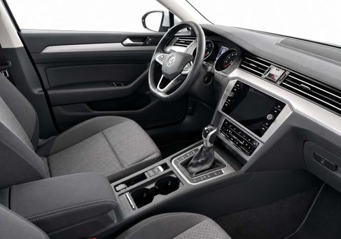 Volkswagen Passat Variant, 2023 3