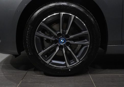 BMW 225 Active Tourer, 2025