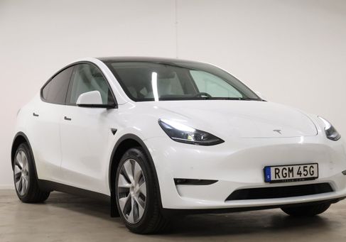 Tesla Model Y, 2022 3