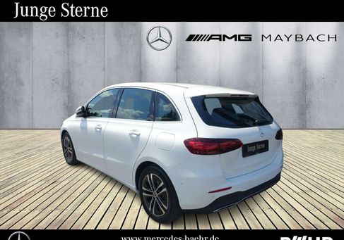 Mercedes-Benz B 200, 2024