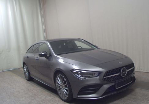 Mercedes-Benz CLA 220, 2022