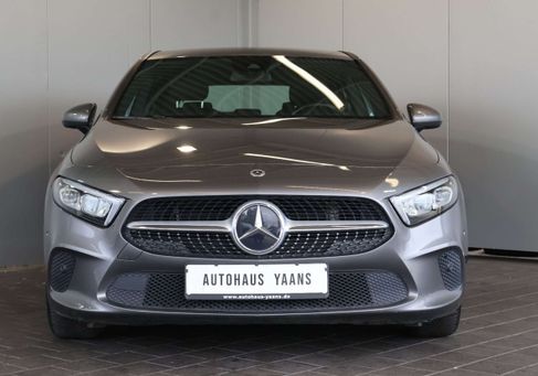 Mercedes-Benz A 180, 2022