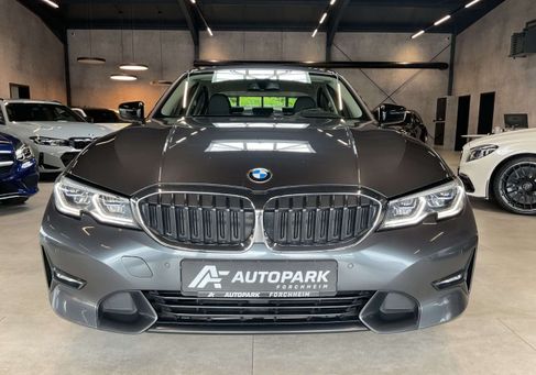 BMW 318, 2021