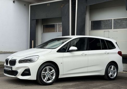 BMW 220, 2022