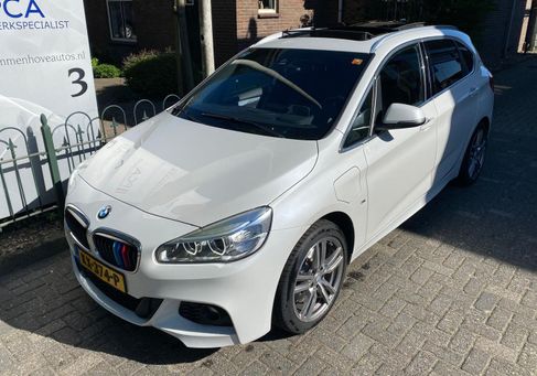 BMW 225 Active Tourer, 2016