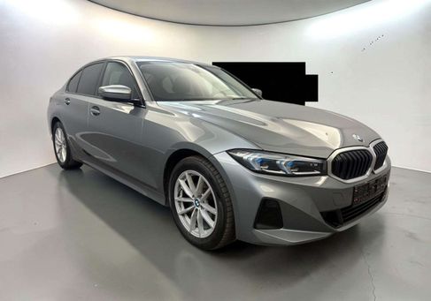 BMW 320, 2024 3
