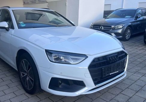 Audi A4, 2022